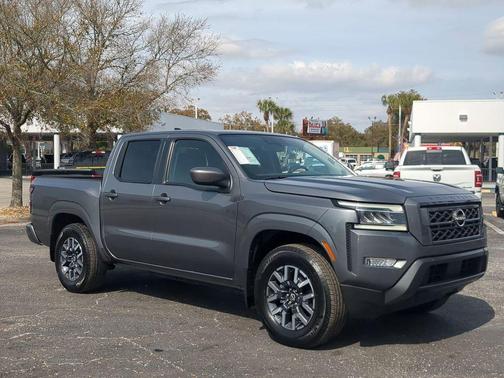 2024 Nissan Frontier SL