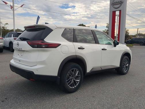 2026 Nissan Rogue S
