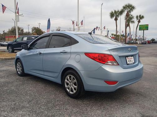2013 Hyundai Accent GLS