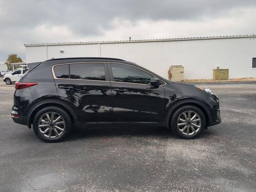 2022 Kia Sportage S