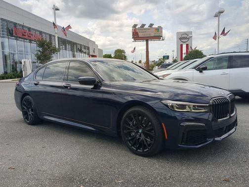 Tanzanite Blue II Metallic 2021 BMW 750 i xDrive