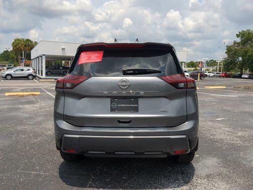 2025 Nissan Rogue SL