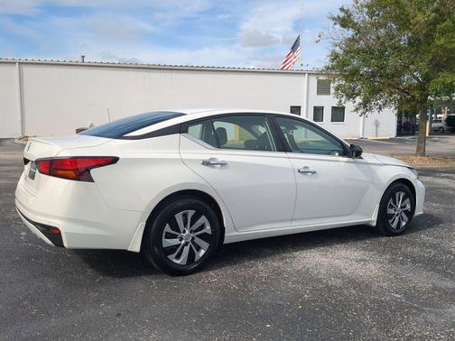 2024 Nissan Altima S FWD