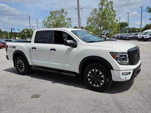 2024 Nissan Titan PRO-4X
