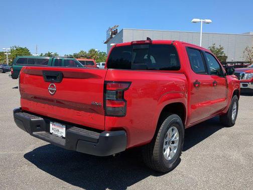 2025 Nissan Frontier S