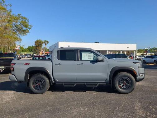 Boulder Gray Pearl 2026 Nissan Frontier PRO-4X