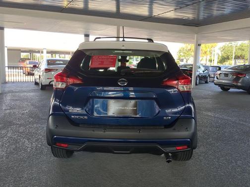 2020 Nissan Kicks SR