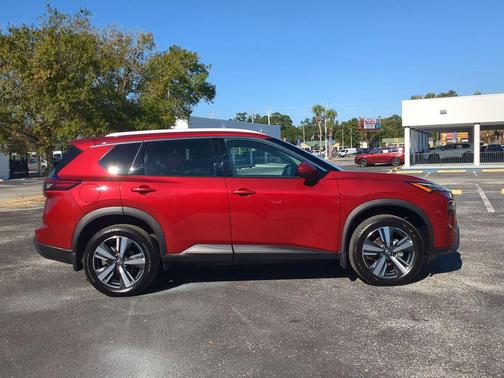 2025 Nissan Rogue SL