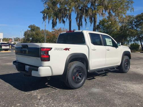 2026 Nissan Frontier PRO-4X