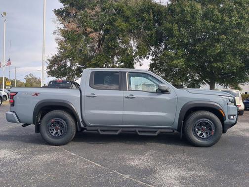 2025 Nissan Frontier PRO-X
