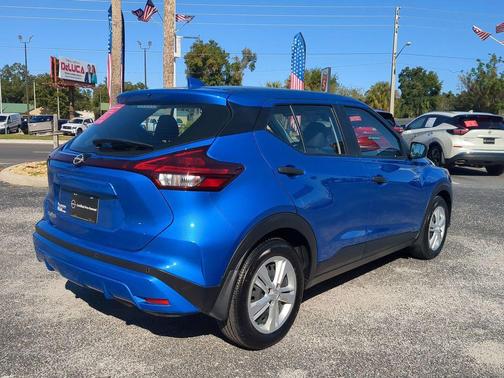 2024 Nissan Kicks S