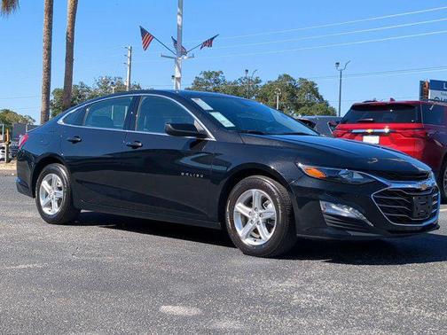 2022 Chevrolet Malibu FWD LT