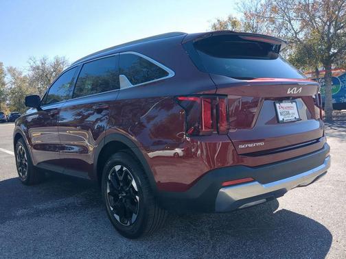 2025 Kia Sorento S