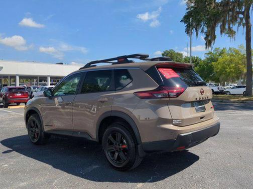 2025 Nissan Rogue Rock Creek