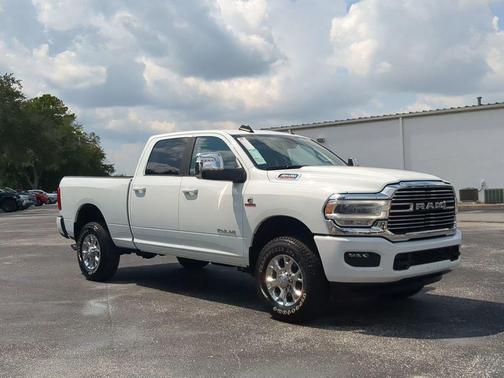 2024 RAM 2500 Laramie Crew Cab 4x4 6'4' Box
