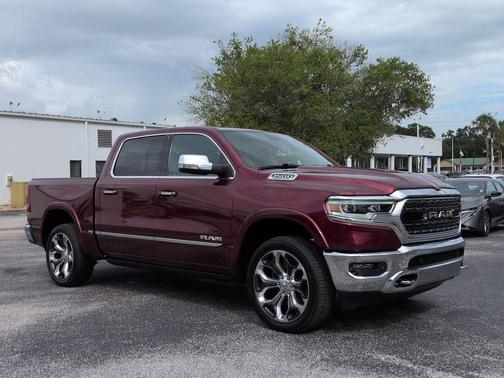 Delmonico Red Pearlcoat 2022 RAM 1500 Limited