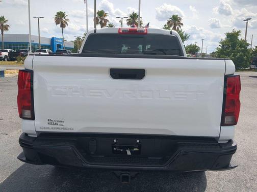 Summit White 2025 Chevrolet Colorado WT