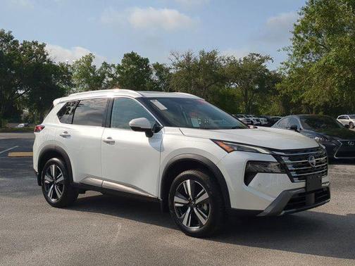 Everest White Pearl 2024 Nissan Rogue SL