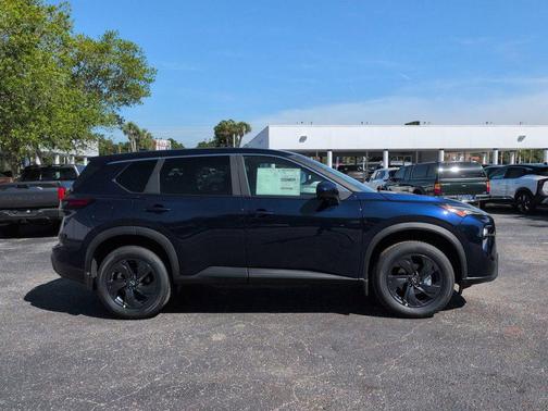 Deep Ocean Blue Pearl 2026 Nissan Rogue SV