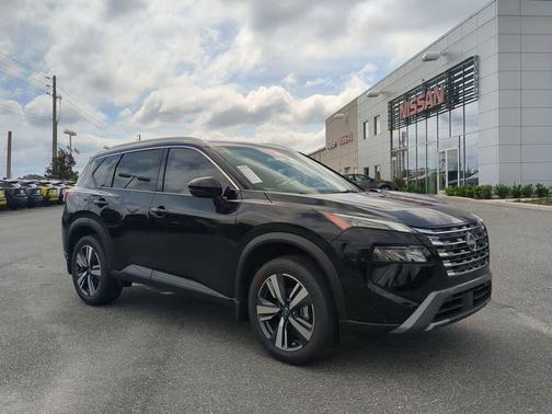 2025 Nissan Rogue SL