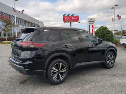 2025 Nissan Rogue SL