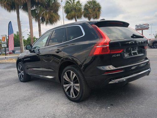 2023 Volvo XC60 B5 Plus Bright Theme
