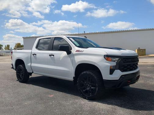 2024 Chevrolet Silverado 1500 Custom Trail Boss