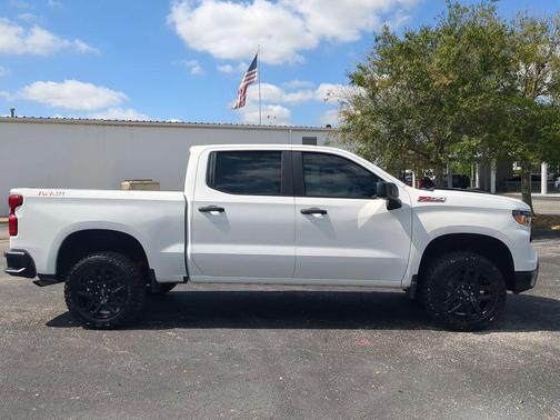 2024 Chevrolet Silverado 1500 Custom Trail Boss