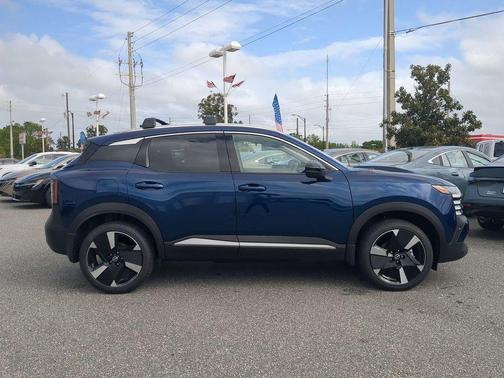 Deep Blue Pearl 2026 Nissan Kicks SR