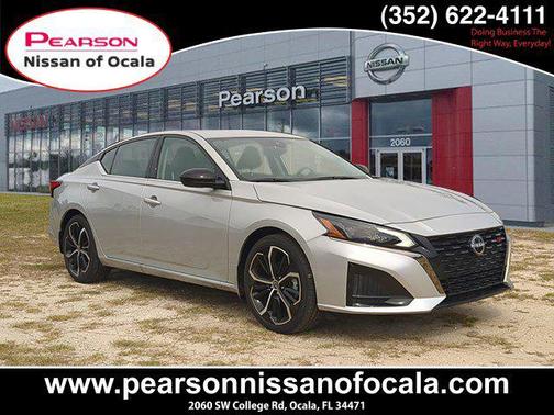 2025 Nissan Altima SR FWD