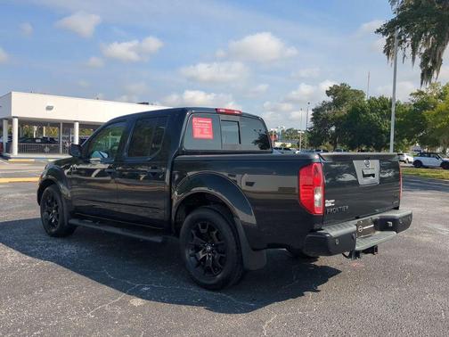 2021 Nissan Frontier SV