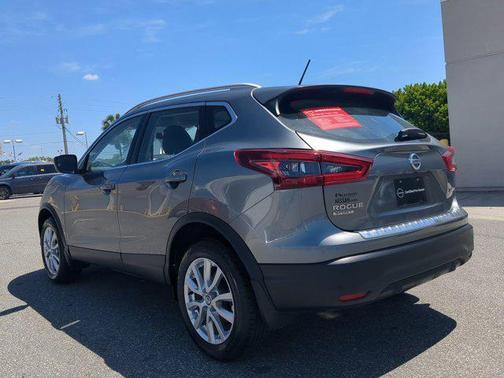2021 Nissan Rogue Sport SV