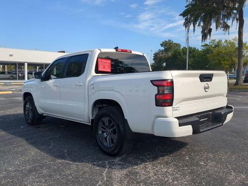 2025 Nissan Frontier SV