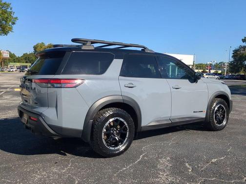 2023 Nissan Pathfinder Rock Creek 4WD