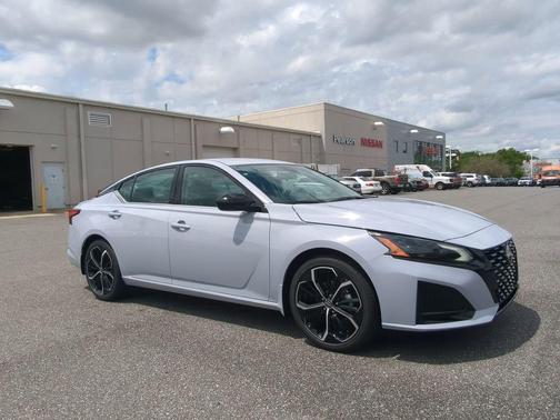 2026 Nissan Altima SR FWD