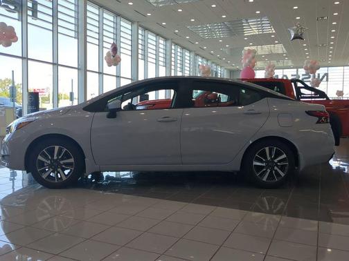 2025 Nissan Versa 1.6 SV
