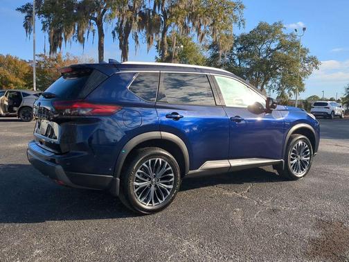 2025 Nissan Rogue SL