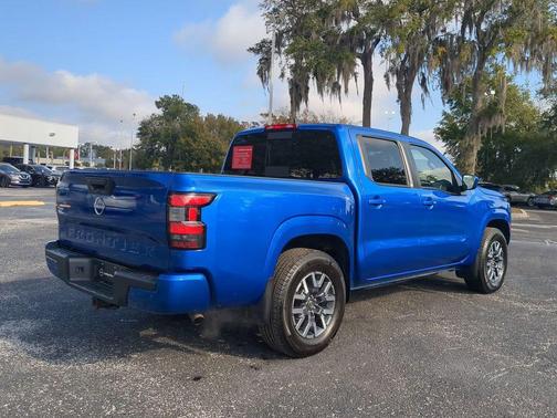 2024 Nissan Frontier SL