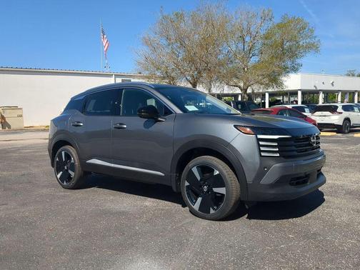 Gun Metallic 2026 Nissan Kicks SR