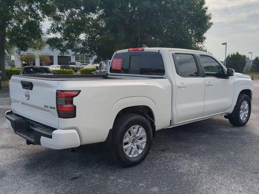 2024 Nissan Frontier SV