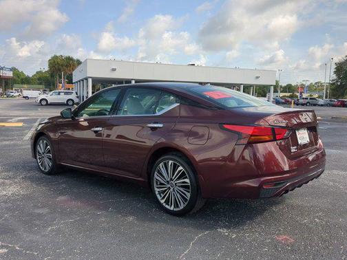 2024 Nissan Altima 2.5 SL