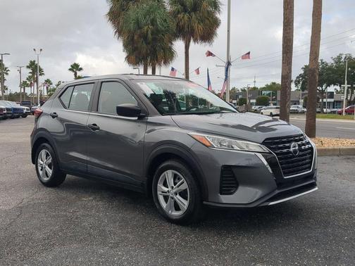 2021 Nissan Kicks S