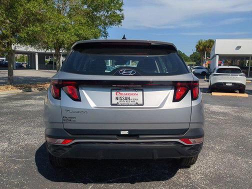 2024 Hyundai TUCSON SE
