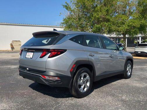 2024 Hyundai TUCSON SE
