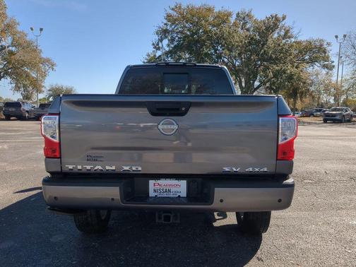 2024 Nissan Titan XD SV