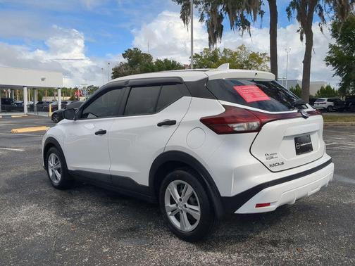 2021 Nissan Kicks S