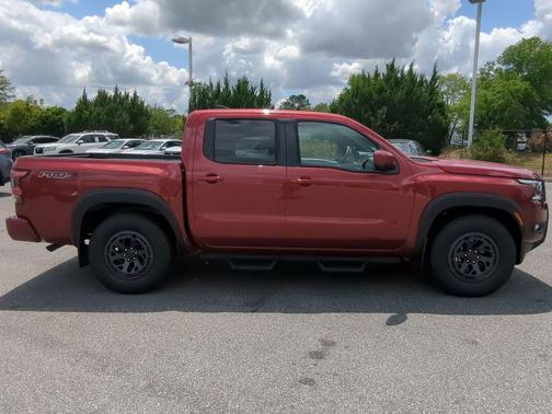 2025 Nissan Frontier PRO-X