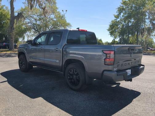 Gun Metallic 2026 Nissan Frontier SV
