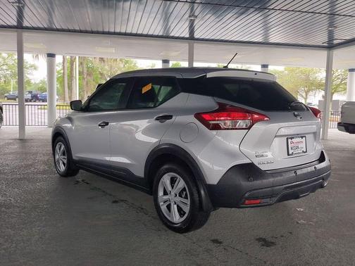 2020 Nissan Kicks S