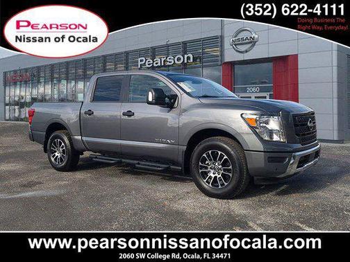 2024 Nissan Titan SV